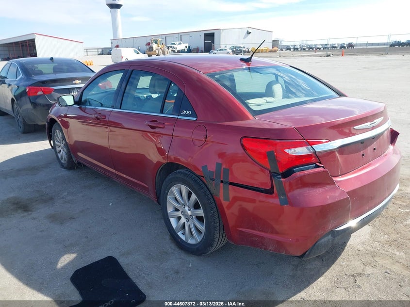 2013 Chrysler 200 Touring