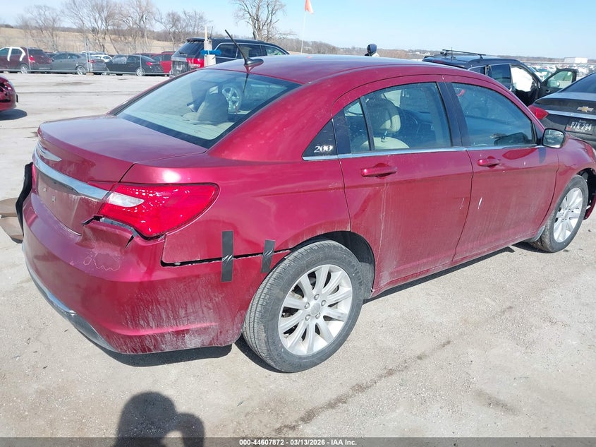 2013 Chrysler 200 Touring