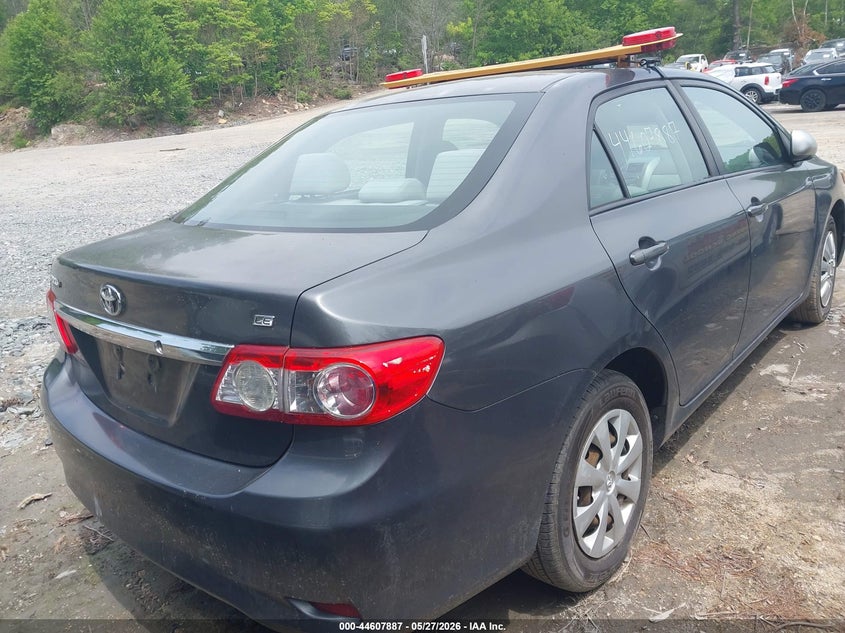 2T1BU4EEXBC682919 2011 Toyota Corolla 1.8 Le grey