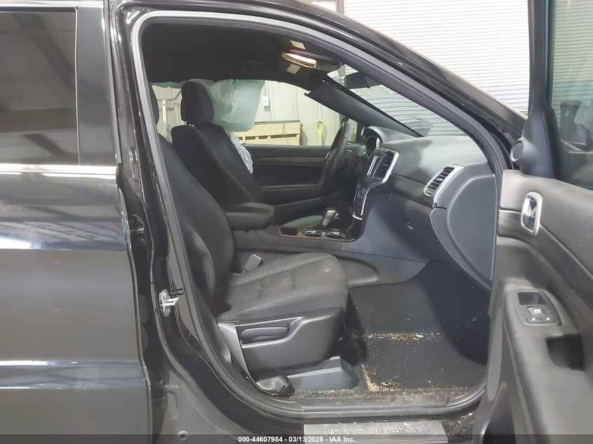 2019 Jeep Grand Cherokee Laredo E 4X4