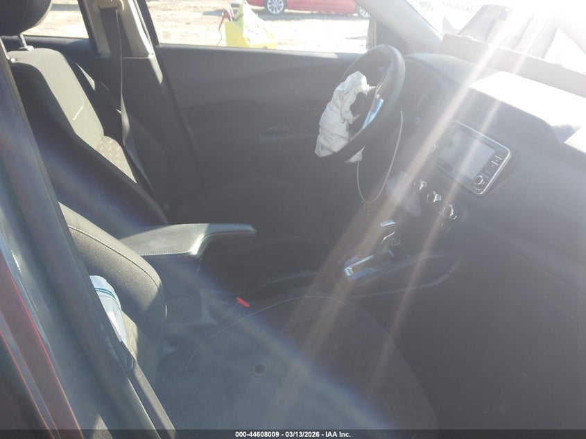 2021 Nissan Kicks S Xtronic Cvt