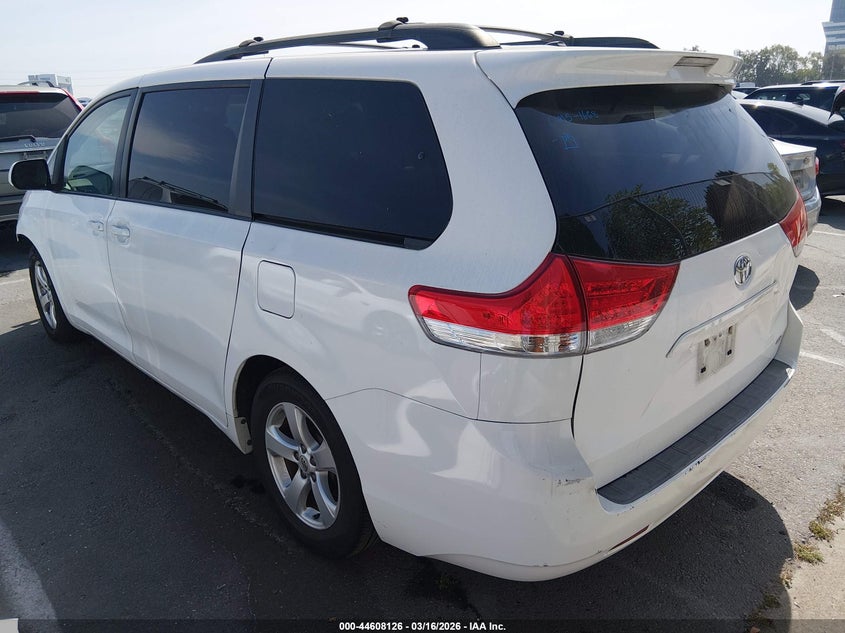 2011 Toyota Sienna Le V6
