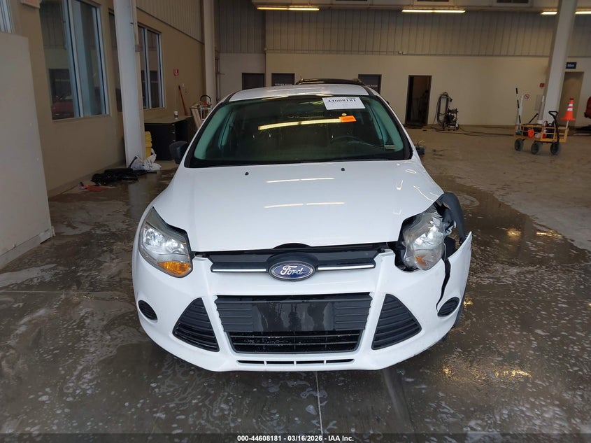 2012 Ford Focus 2.0 S white Lot 111044608181 Vin 1FAHP3E28CL196997