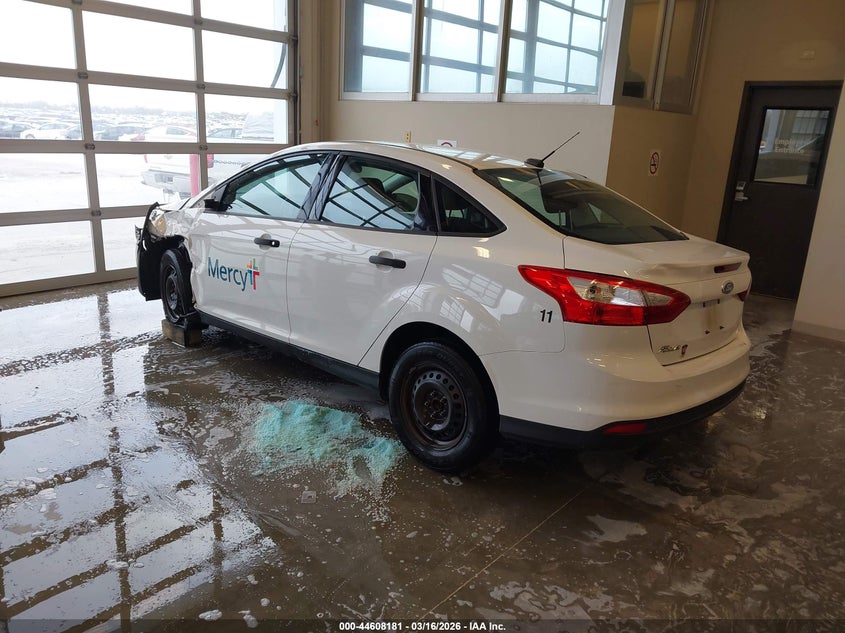 2012 Ford Focus 2.0 S white Lot 111044608181 Vin 1FAHP3E28CL196997