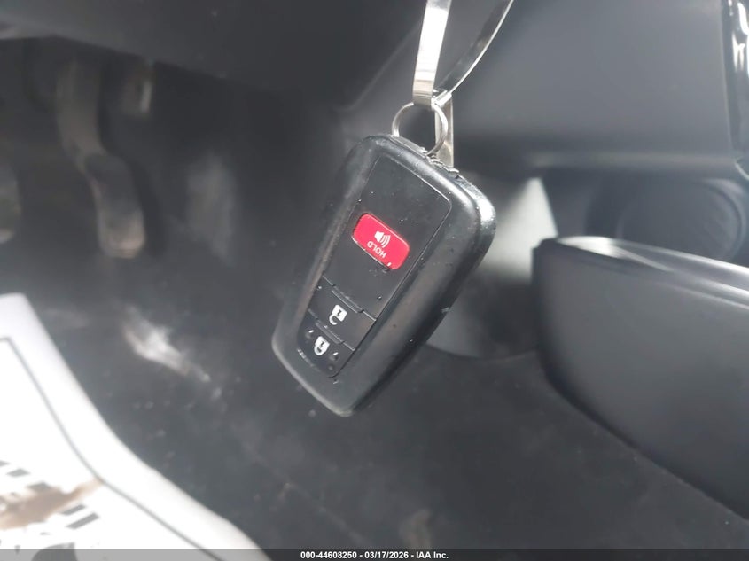 2019 Toyota Prius Le VIN: JTDKARFU0K3096587 Lot: 44608250