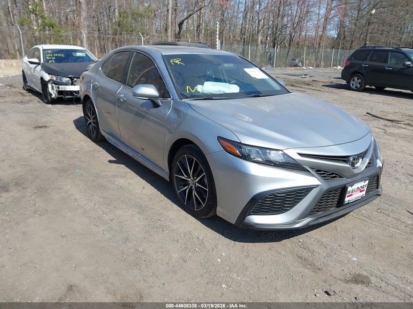 2022 Toyota Camry Se