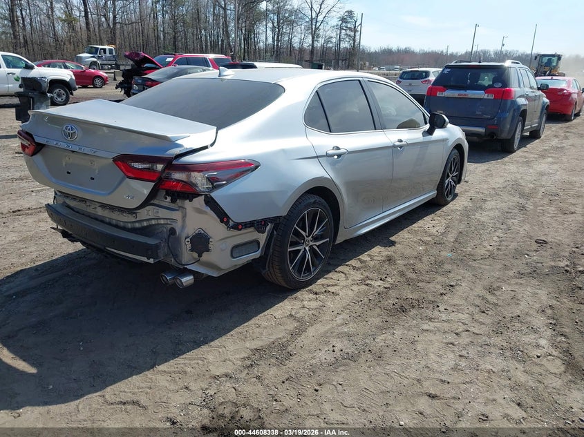 2022 Toyota Camry Se