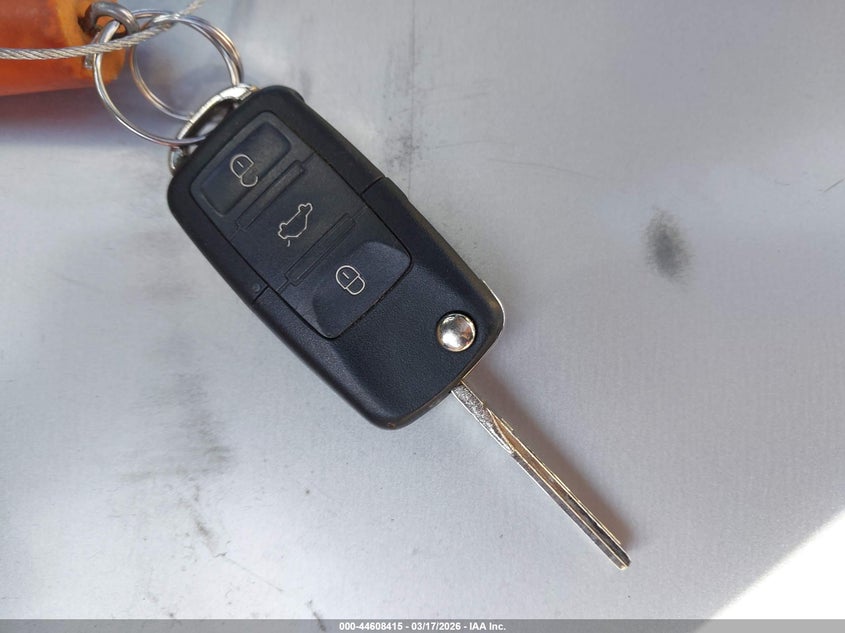 2008 Volkswagen Eos Komfort/Turbo VIN: WVWBA71F68V016283 Lot: 44608415