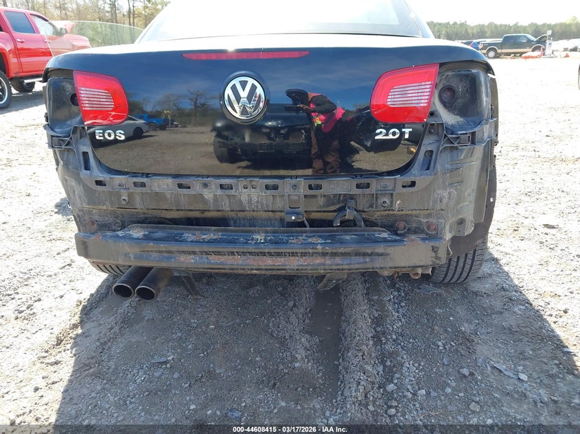 2008 Volkswagen Eos Komfort/Turbo VIN: WVWBA71F68V016283 Lot: 44608415