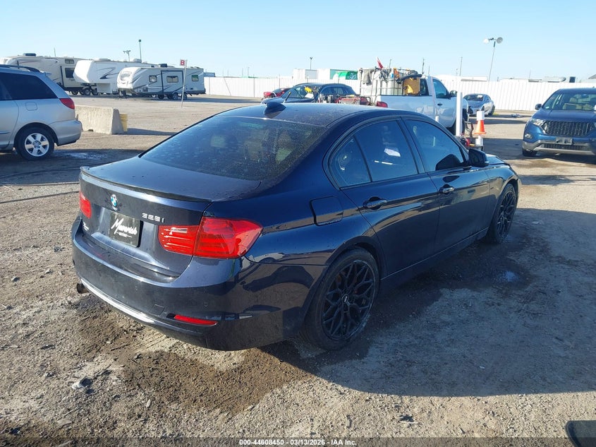 Vin: wba3a5g5xenp29509, lot: 45105404, bmw 328i 20144