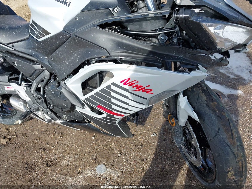 2026 Kawasaki Ex650 P VIN: ML5EXEP18TDAH0316 Lot: 44608648