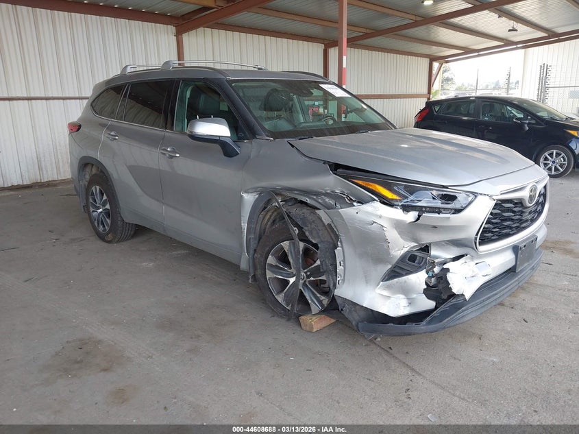 2021 Toyota Highlander Xle