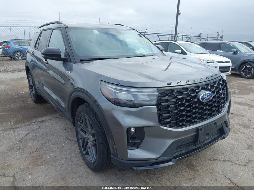 2025 Ford Explorer St-Line