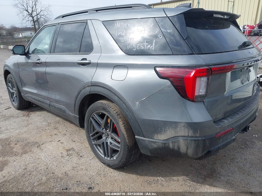 2025 Ford Explorer St-Line