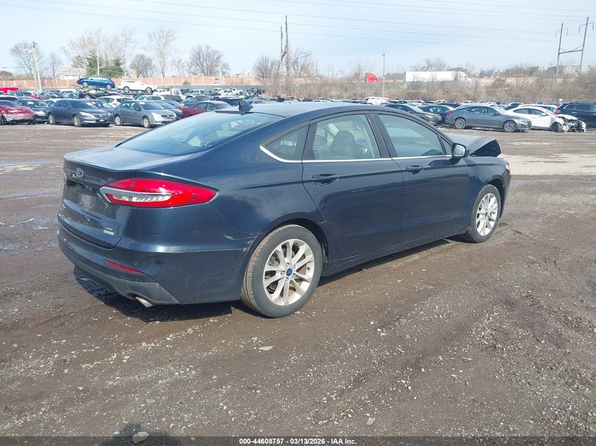 2020 Ford Fusion Se