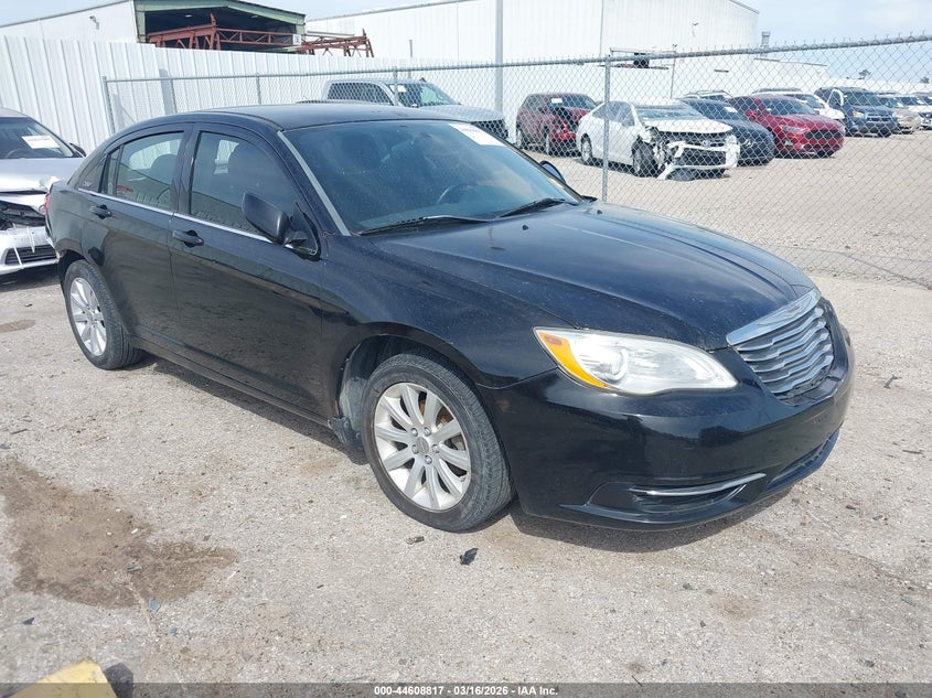 2014 CHRYSLER 200 TOURING