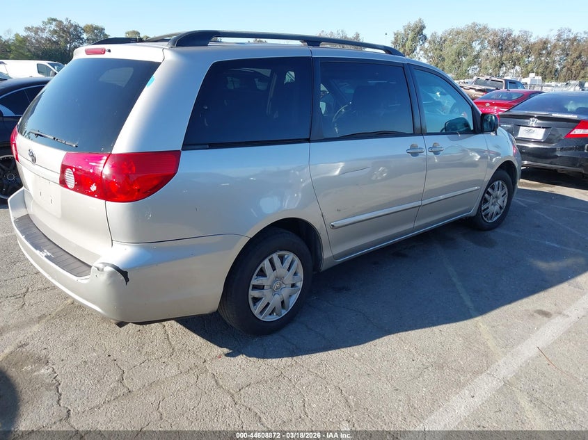 2006 Toyota Sienna Le