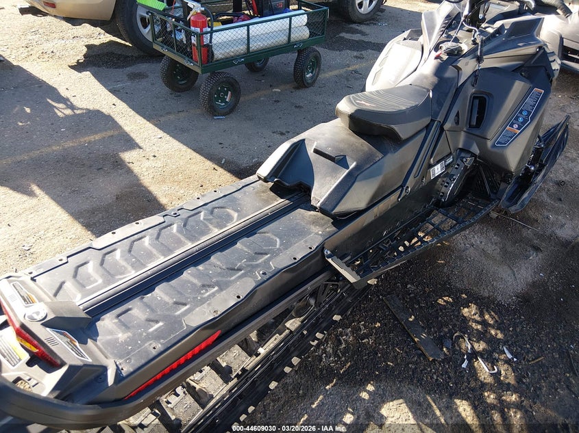 2022 SKI-DOO SUMMIT X 850 auction photo 8