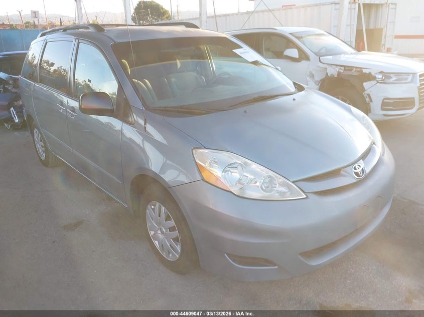2007 Toyota Sienna Le