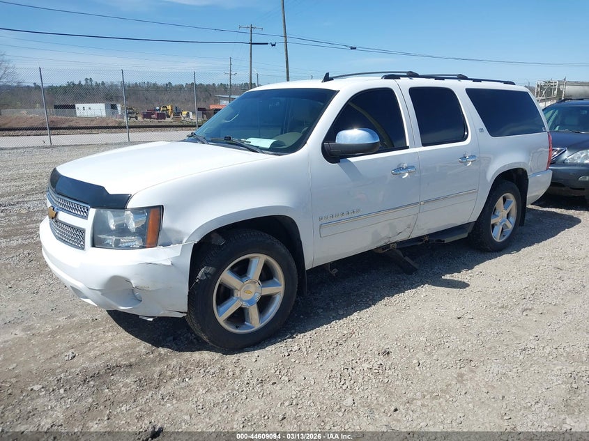 2014 Chevrolet Suburban 1500 Ltz