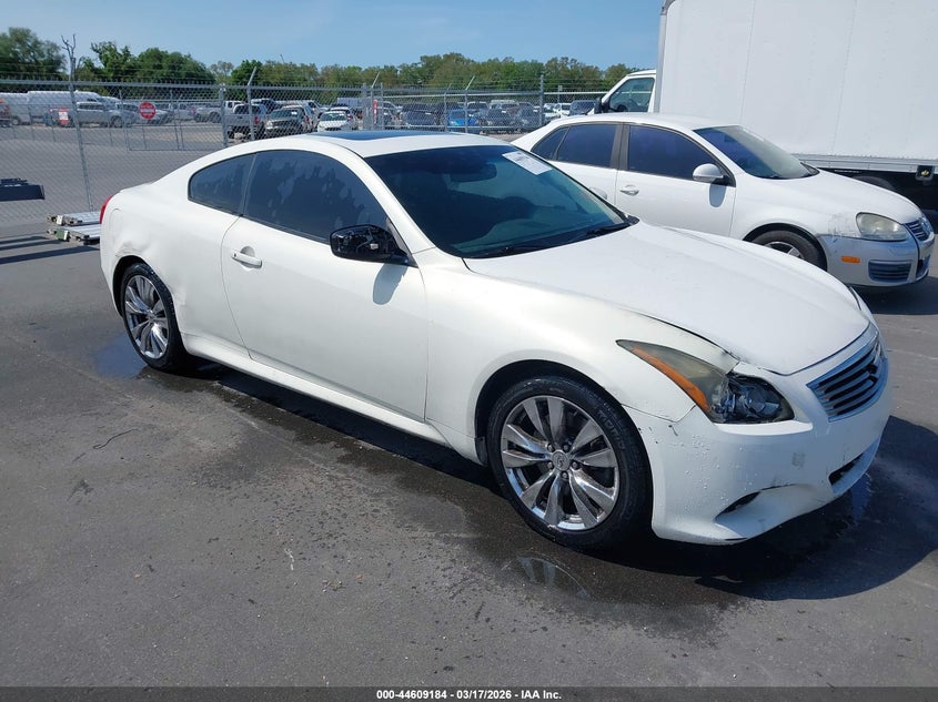 2011 Infiniti G37 Journey