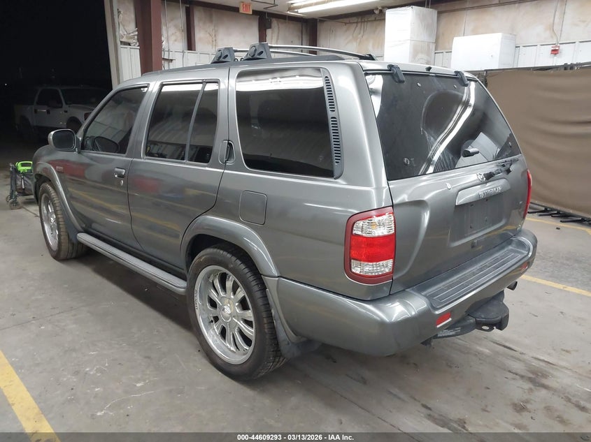 2004 Nissan Pathfinder Le Platinum