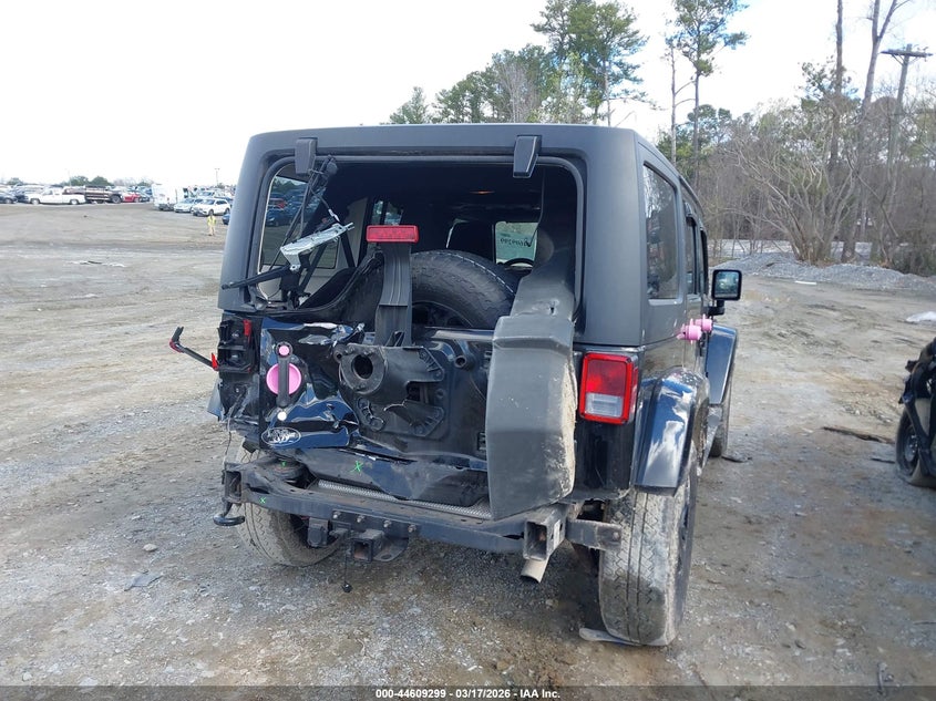 2012 Jeep Wrangler Unlimited Sahara