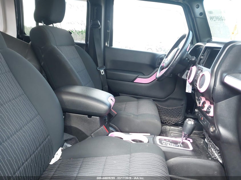 2012 Jeep Wrangler Unlimited Sahara