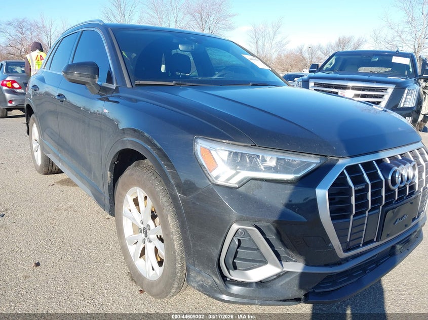 2023 Audi Q3 Premium 45 Tfsi S Line Quattro Tiptronic