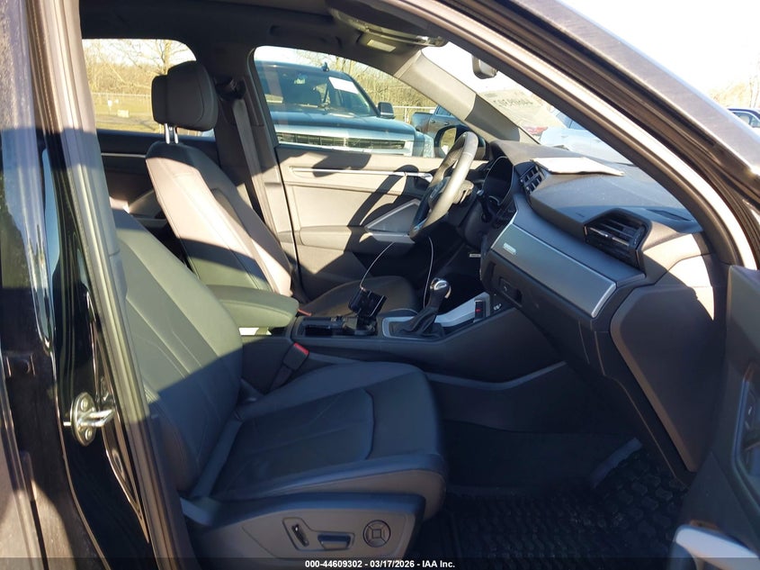 2023 Audi Q3 Premium 45 Tfsi S Line Quattro Tiptronic