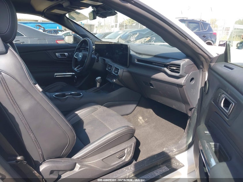 2025 Ford Mustang Ecoboost Premium