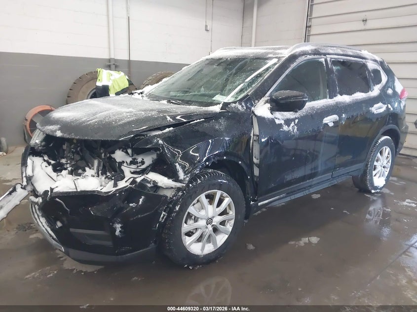 2018 Nissan Rogue Sv