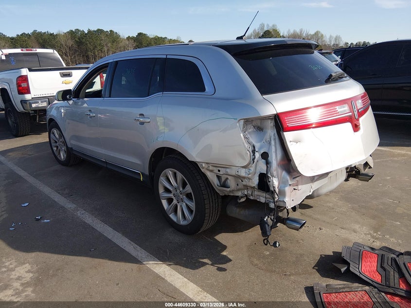 Vin: 2lmhj5at5jbl02549, lot: 45106284, lincoln mkt elite 20183