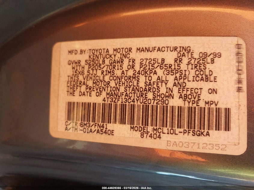 2000 Toyota Sienna Le VIN: 4T3ZF13C4YU207290 Lot: 44609366