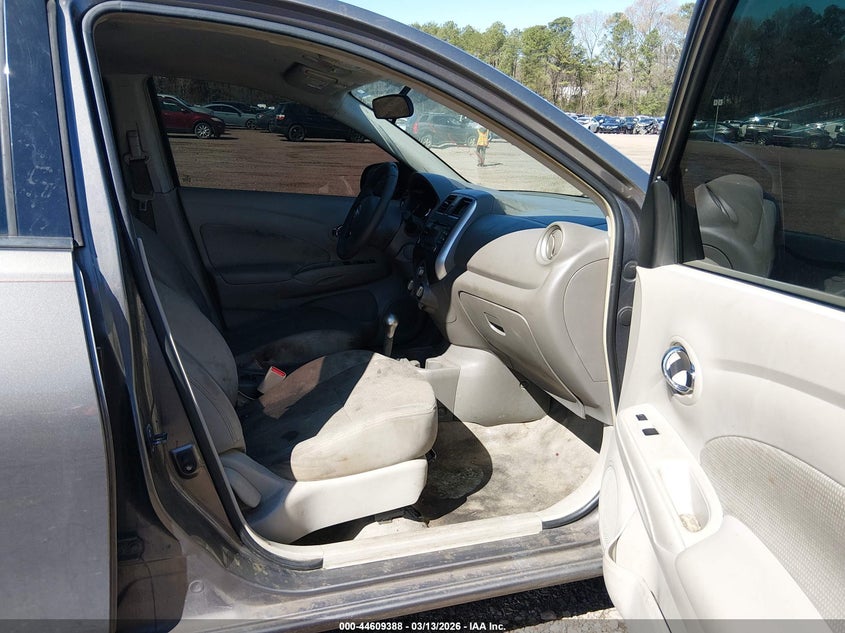 2014 Nissan Versa 1.6 Sl