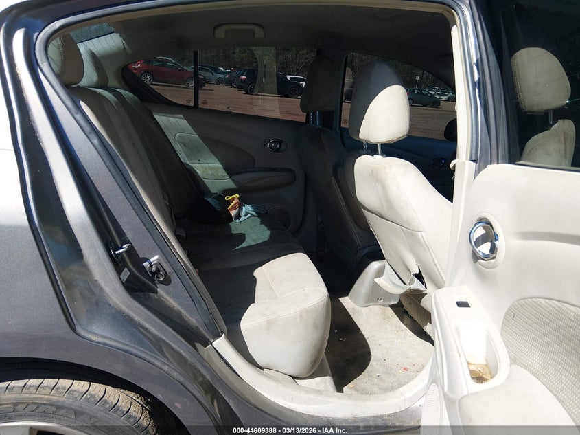 2014 Nissan Versa 1.6 Sl #8