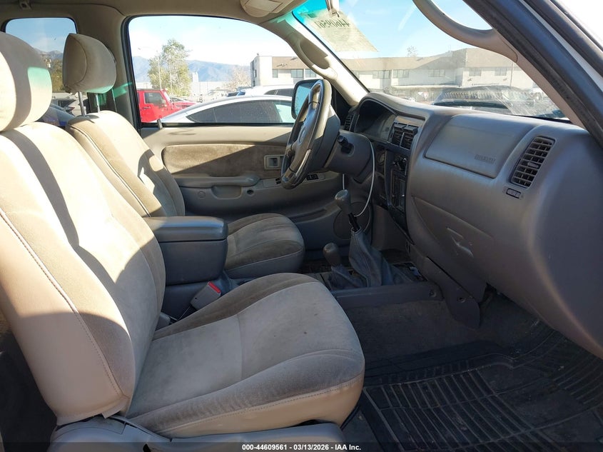 2002 Toyota Tacoma Base V6