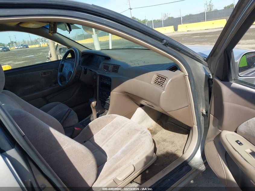 1999 Toyota Camry Le V6