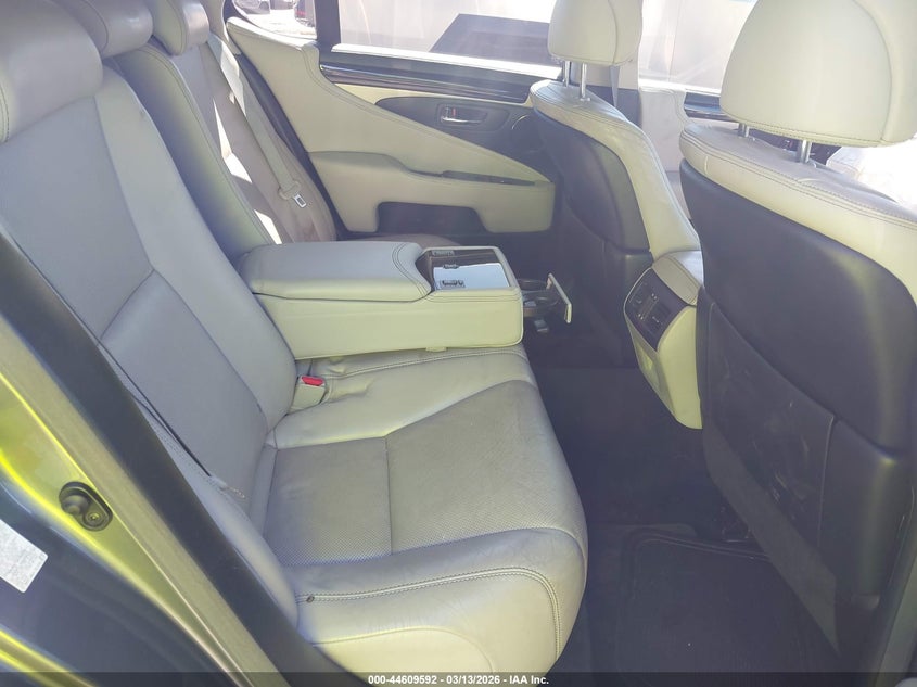 2015 Lexus Ls 460 VIN: JTHCL5EF2F5025202 Lot: 44609592