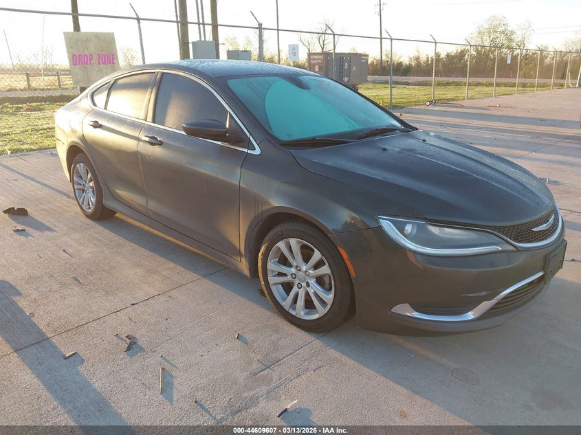 2015 Chrysler 200 Limited