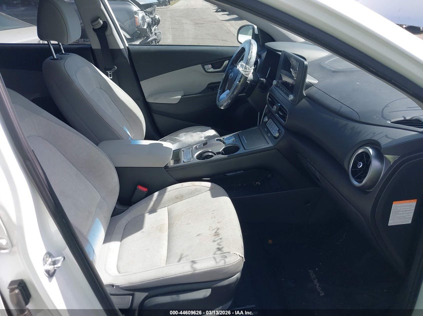 2022 Hyundai Kona Electric Sel