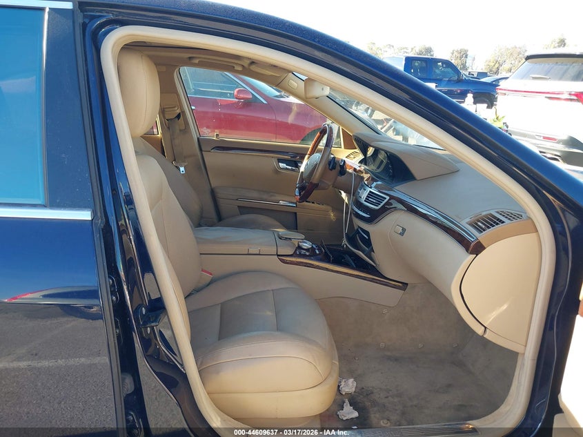 2012 Mercedes-Benz S 550