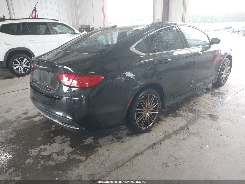 2015 Chrysler 200 Limited