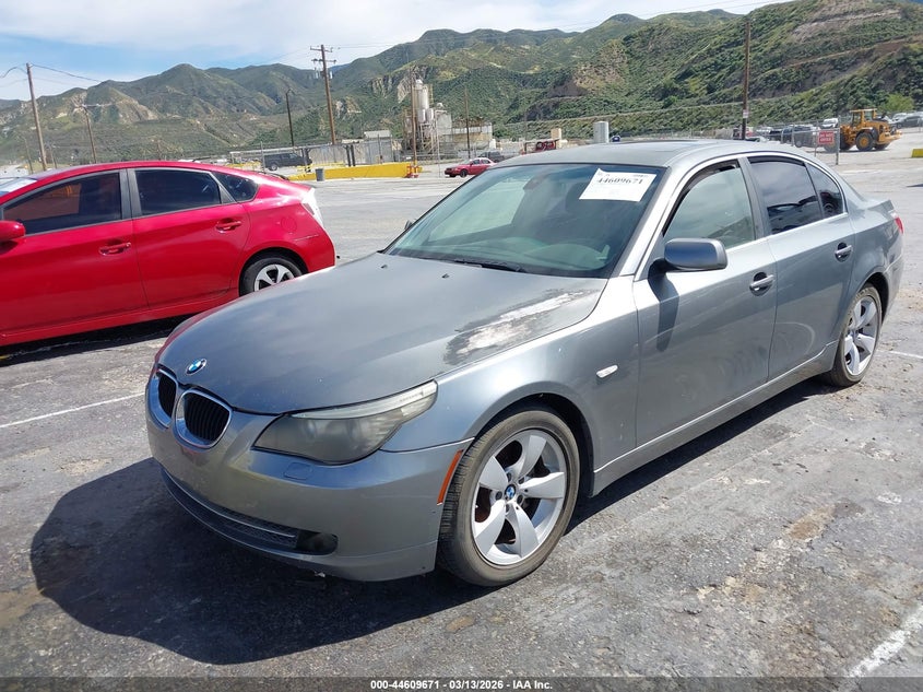 2008 BMW 528I