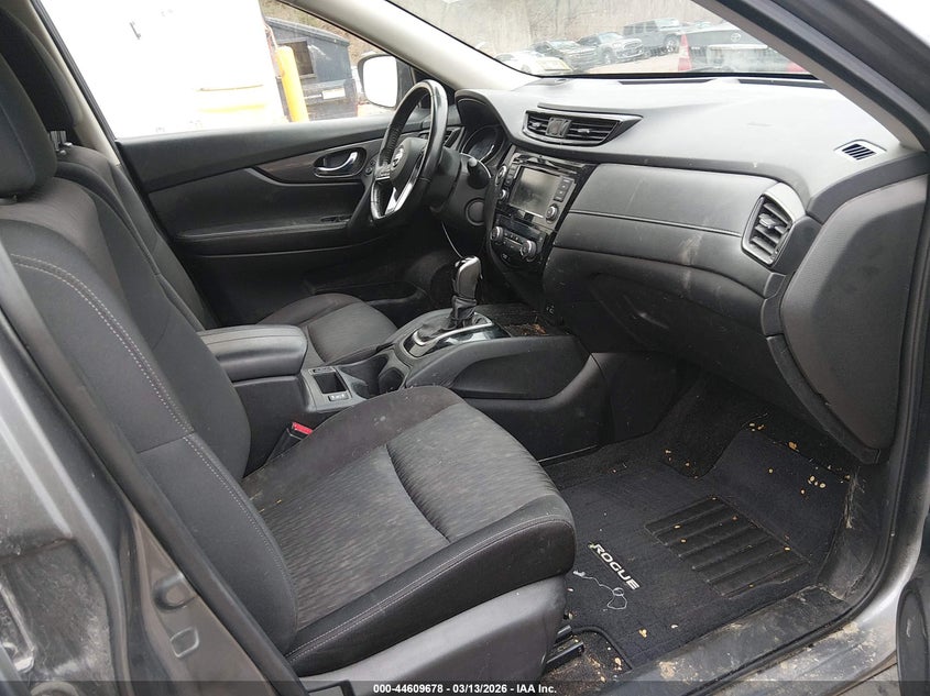 2019 Nissan Rogue Sv