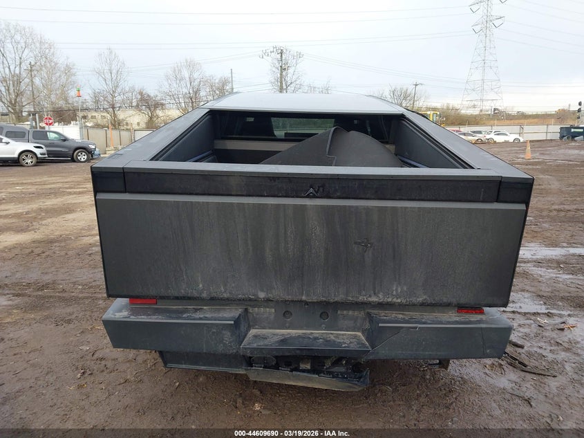 2025 Tesla Cybertruck All-Wheel Drive VIN: 7G2CEHED7SA067895 Lot: 44609690