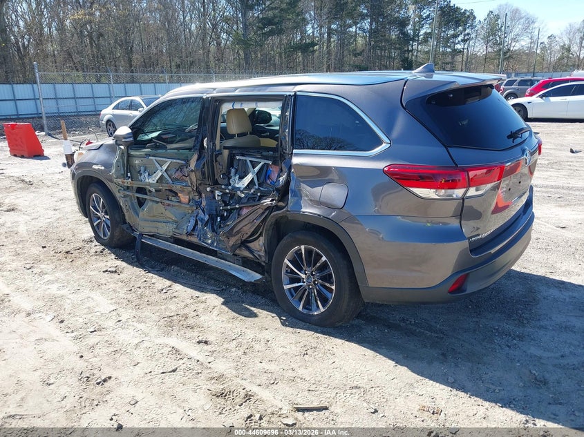 2019 Toyota Highlander Xle