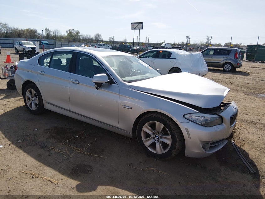 2011 BMW 528I