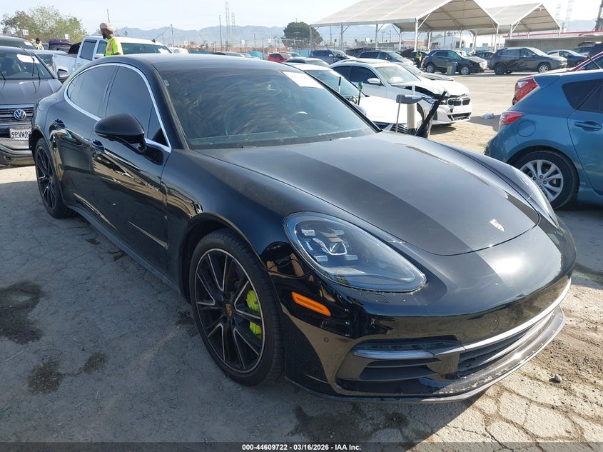 2018 Porsche Panamera E-Hybrid 4