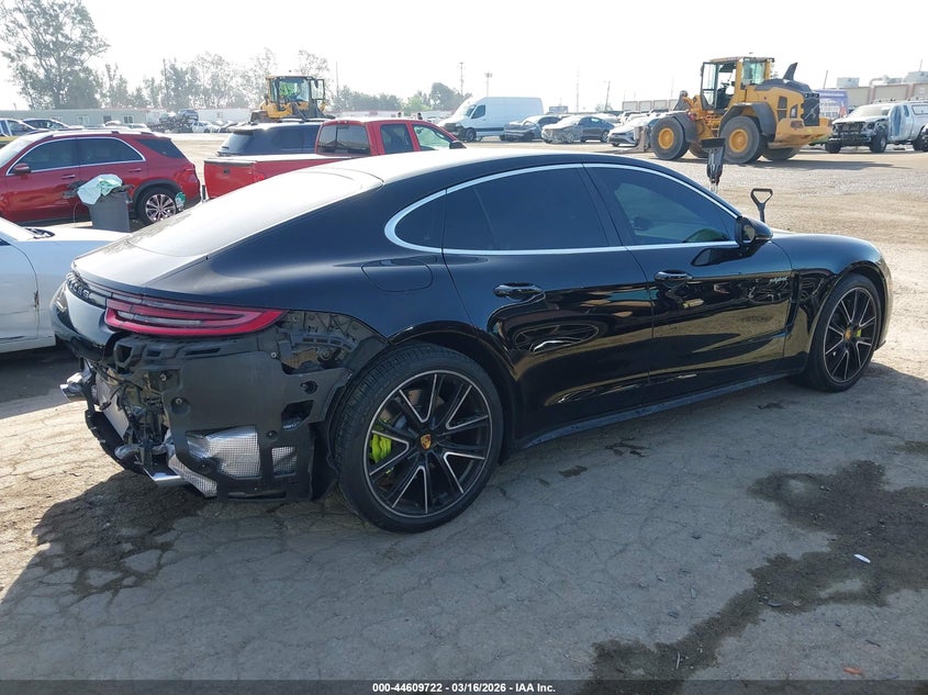 2018 Porsche Panamera E-Hybrid 4